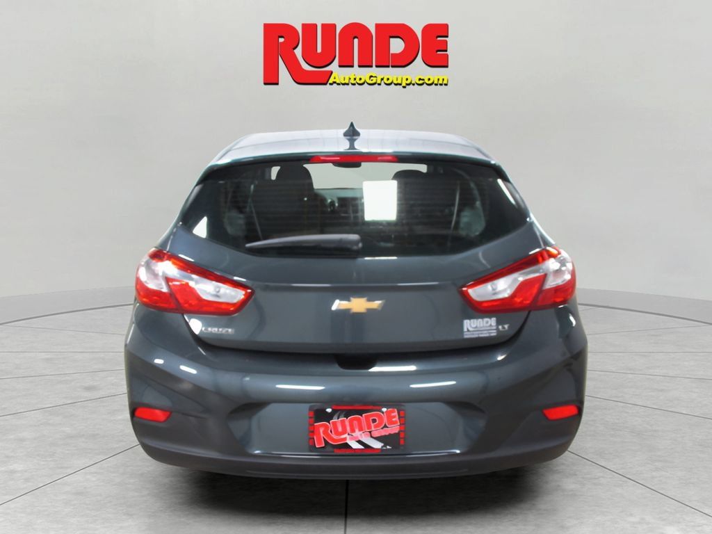 Used 2019 Chevrolet Cruze LT FWD image 4
