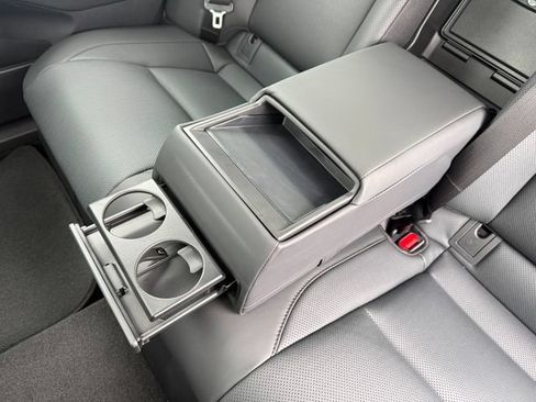 New 2026 Lexus ES 350e FWD image 26
