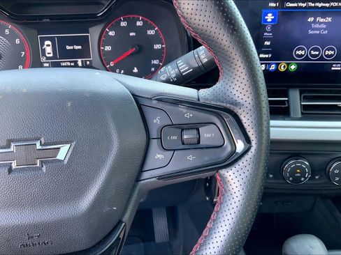 Used 2024 Chevrolet Trax RS w/ Driver Confidence Package FWD image 24
