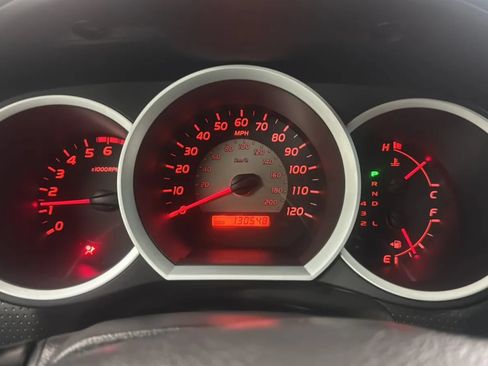 Used 2009 Toyota Tacoma PreRunner RWD image 9
