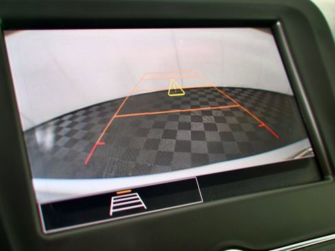 Used 2022 Chevrolet Equinox LT w/ Driver Convenience Package image 29