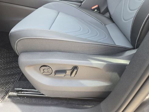New 2026 Volkswagen Tiguan SE AWD/4WD image 20