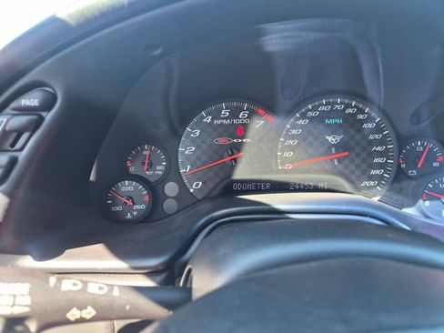 Used 2002 Chevrolet Corvette Z06 w/ Memory Pkg RWD image 17