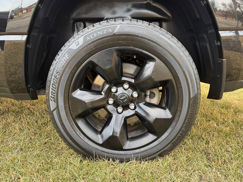 Used 2019 RAM 1500 Big Horn image 11