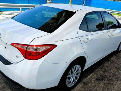 Used 2017 Toyota Corolla LE FWD image 3