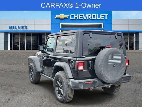 Used 2022 Jeep Wrangler Sport AWD/4WD image 3