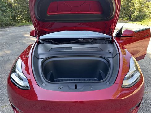 Used 2021 Tesla Model Y Long Range image 26