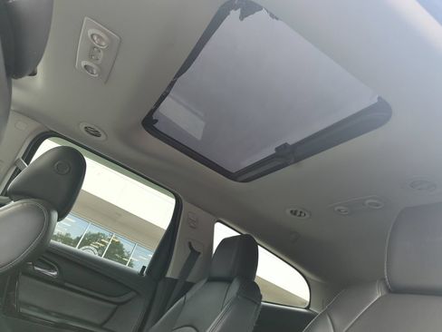 Used 2016 Chevrolet Traverse LTZ FWD image 29