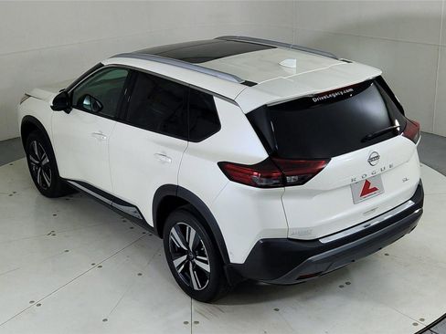 Certified 2023 Nissan Rogue SL w/ SL Premium Package image 21