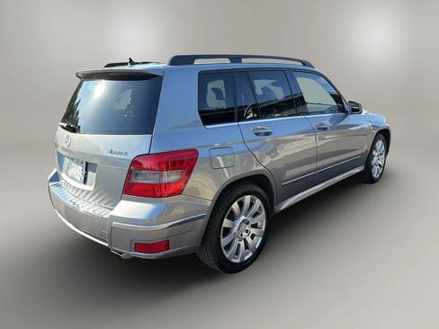 Used 2012 Mercedes-Benz GLK 350 4MATIC image 4