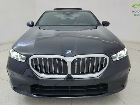Used 2026 BMW 530i RWD image 13