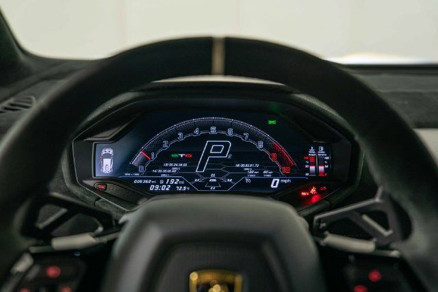 Used 2022 Lamborghini Huracan STO RWD image 20