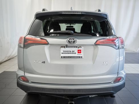 Used 2016 Toyota RAV4 LE AWD/4WD image 5