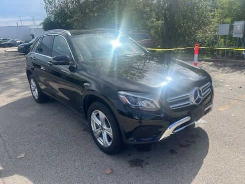 Used 2018 Mercedes-Benz GLC 300 4MATIC image 4