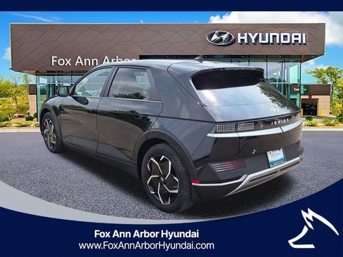 Certified 2023 Hyundai Ioniq 5 SEL AWD/4WD image 3