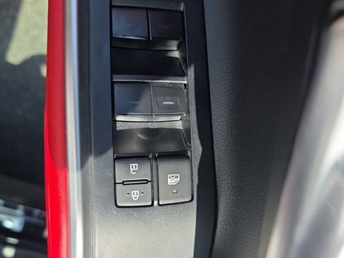 Used 2023 Toyota Highlander XSE AWD/4WD image 15