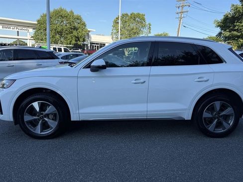 Used 2023 Audi Q5 2.0T Premium w/ Convenience Package AWD/4WD image 11