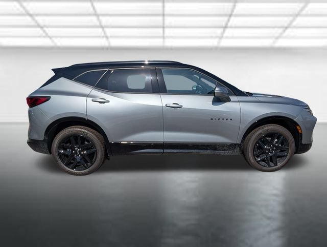 New 2026 Chevrolet Blazer RS w/ Driver Confidence II Package FWD image 34