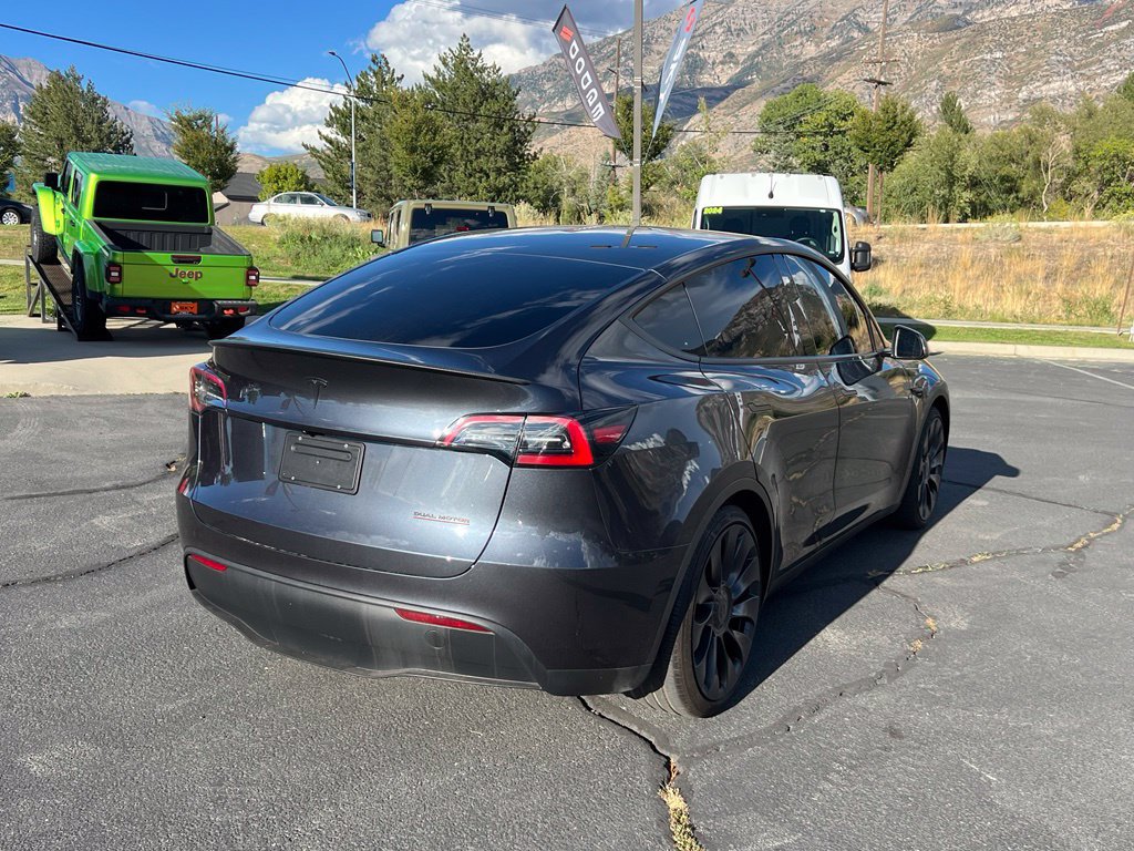 Used 2024 Tesla Model Y Performance AWD/4WD image 8
