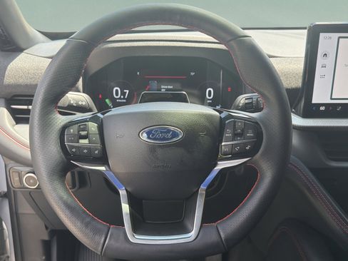 Used 2026 Ford Explorer ST-Line RWD image 12