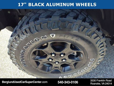 Used 2023 Jeep Wrangler Unlimited w/ Cold Weather Group AWD/4WD image 10
