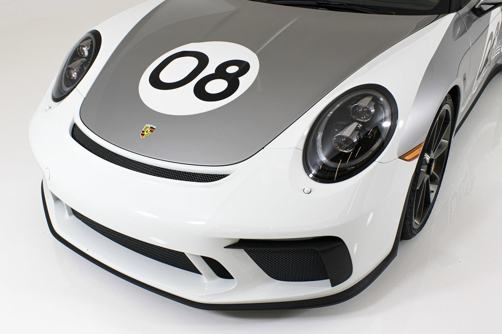 Used 2019 Porsche 911 Speedster RWD image 51