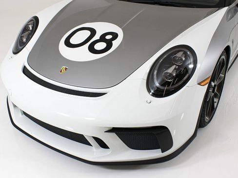Used 2019 Porsche 911 Speedster RWD image 51