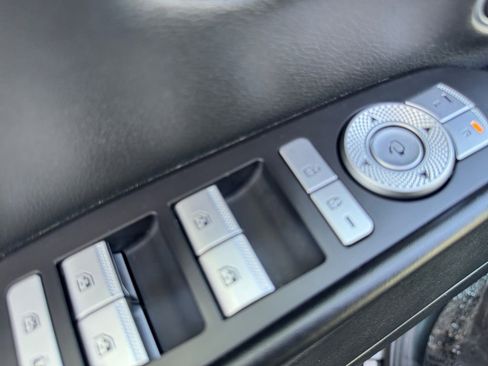 Used 2023 Genesis G80 2.5T image 22