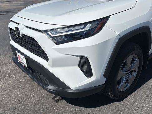 Used 2025 Toyota RAV4 XLE w/ Convenience Package AWD/4WD image 6