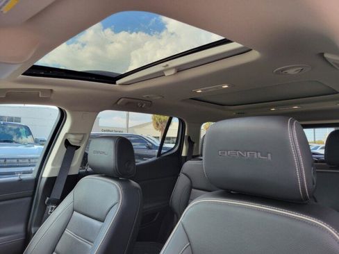 Used 2023 GMC Acadia Denali w/ Denali Ultimate Package image 29