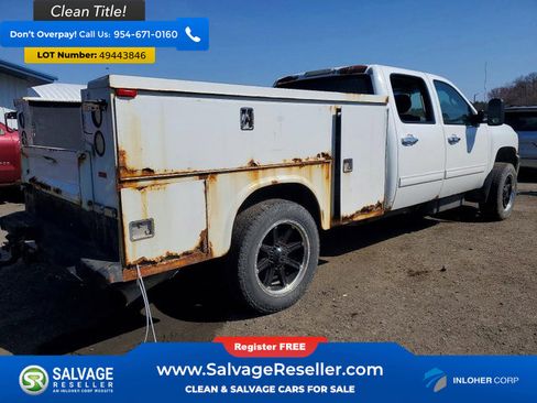 Used 2011 Chevrolet Silverado 3500 LT image 4