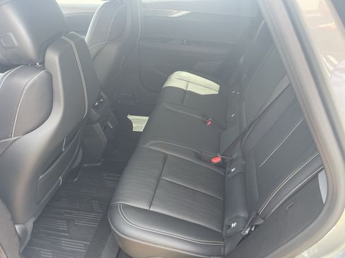 Used 2025 Cadillac Optiq Sport 2 w/ LPO, Floor Liner Package AWD/4WD image 28