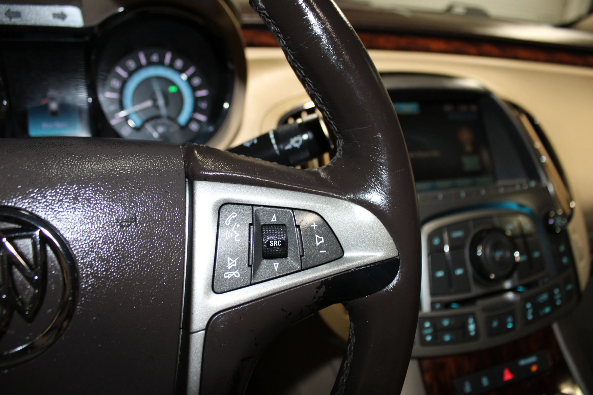 Used 2012 Buick LaCrosse Premium FWD image 18
