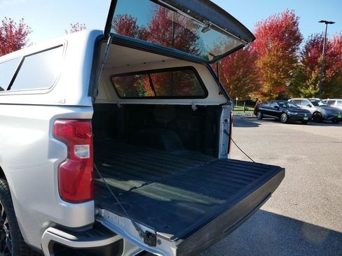 Used 2019 Chevrolet Silverado 1500 RST image 10