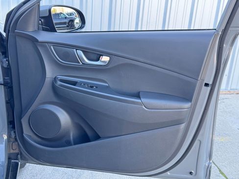 Used 2022 Hyundai Kona SEL w/ Convenience Package image 42