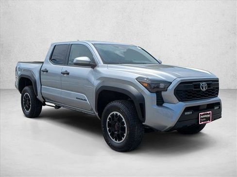 Used 2024 Toyota Tacoma TRD Off-Road image 2