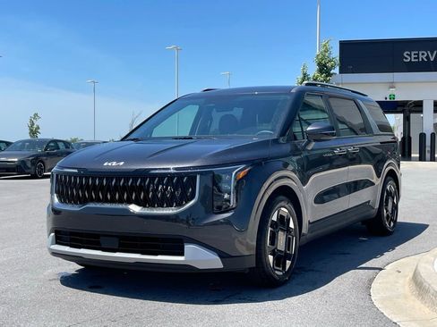 New 2026 Kia Carnival EX FWD image 3