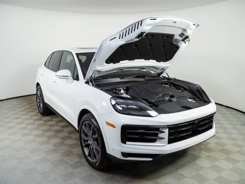 New 2026 Porsche Cayenne AWD/4WD image 34