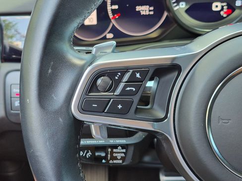 Certified 2023 Porsche Cayenne GTS AWD/4WD image 9