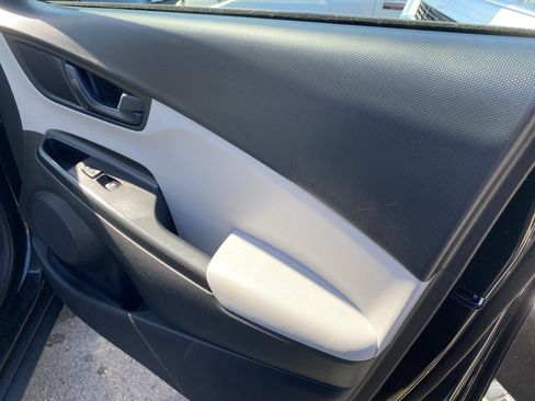 Used 2022 Hyundai Kona SEL AWD/4WD image 21