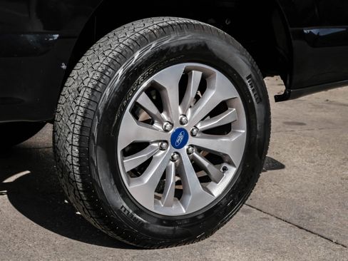 Used 2017 Ford F150 XLT w/ Equipment Group 302A Luxury image 57