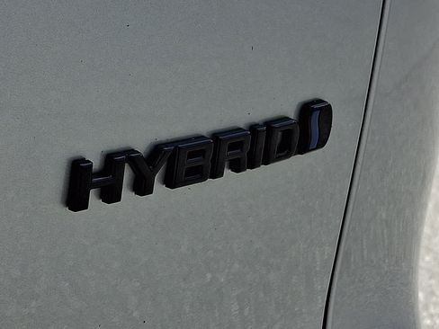 Used 2023 Toyota Corolla Cross AWD Hybrid image 30