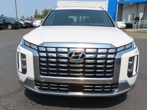 Used 2024 Hyundai Palisade Calligraphy AWD/4WD image 2