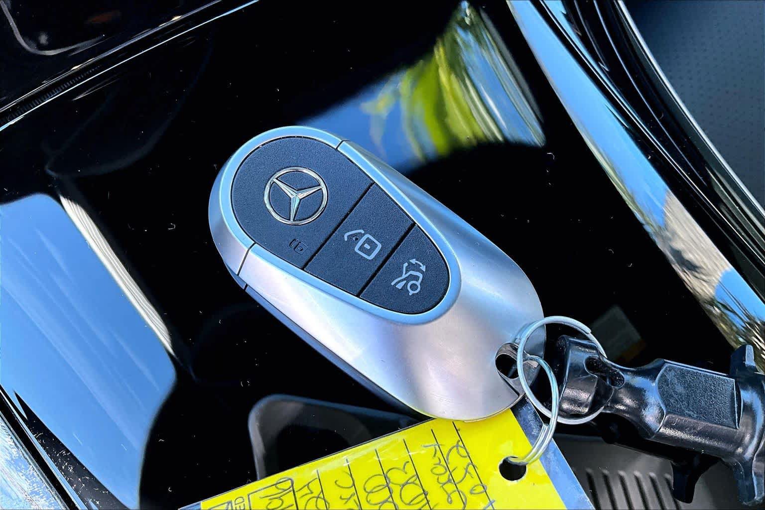 Used 2024 Mercedes-Benz C 300 Sedan image 24