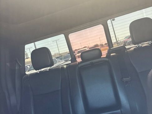 Used 2019 Ford F150 Lariat w/ Equipment Group 502A Luxury AWD/4WD image 14
