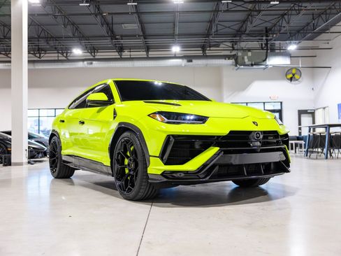 Used 2024 Lamborghini Urus Performante image 3