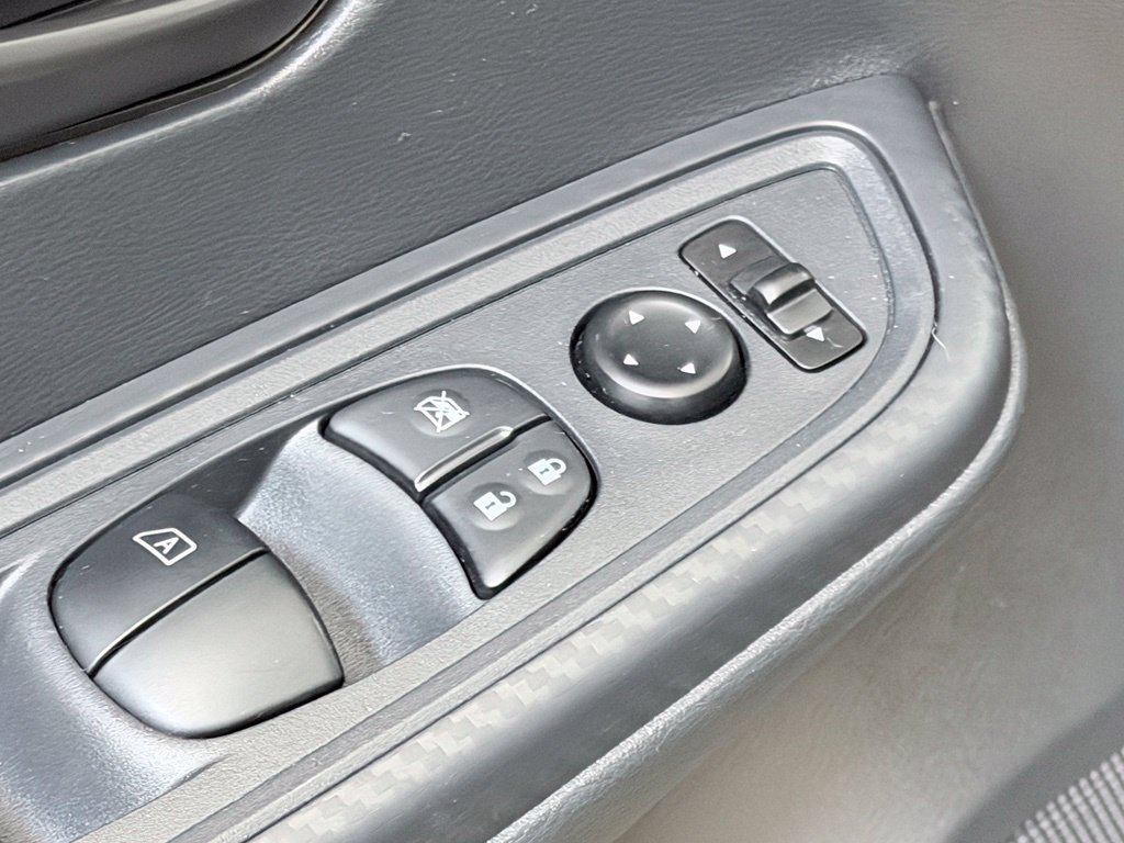 Used 2025 Nissan Versa S w/ Trunk Package FWD image 11