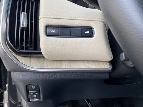 New 2026 Nissan Armada Platinum image 31