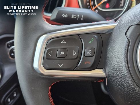 Used 2023 Jeep Gladiator Rubicon w/ Cold Weather Group AWD/4WD image 27