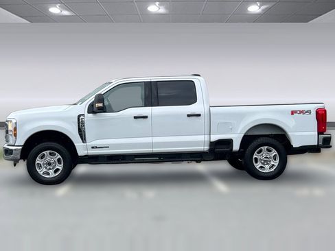 Used 2025 Ford F250 XLT w/ FX4 Off-Road Package image 2